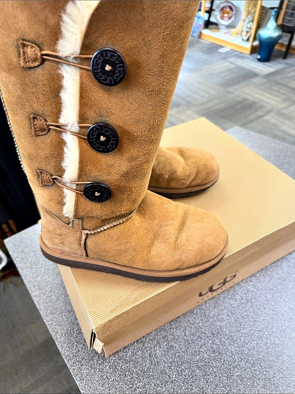 UGG Classic Toggle Winter Boots in Brown Like New